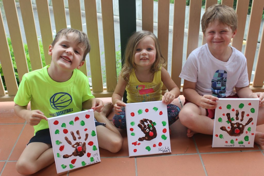 easy-christmas-craft-idea-for-kids-rudolph-hand-prints