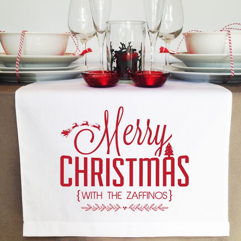 sleigh-and-tree-table-runner