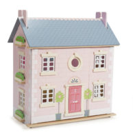 Finlee and Me – Wooden Dolls Houses – Le Toy Van Kids Dollhouse {Bay Tree House}