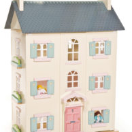 Finlee and Me – Wooden Dolls Houses – Le Toy Van Kids Dollhouse {Cherry Tree Hall}