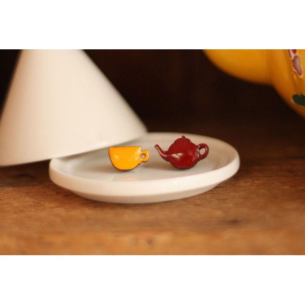 cup-of-tea-earrings-yellow-and-red