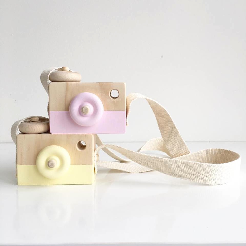 Finlee and Me – Wooden Toys – Toy Camera {Pink}